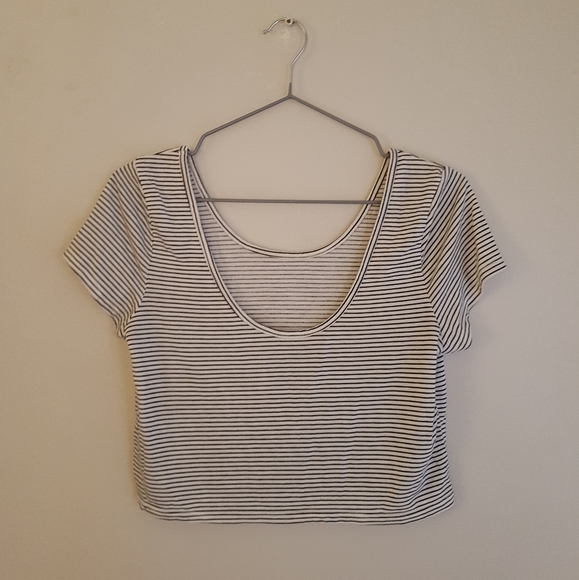 American Eagle Striped Crop Top Tee - Picture 2 of 4
